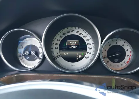 2014 Mercedes-Benz E 350 4Matic z USA, uszkodzony, nr VIN WDDHF8JB0EA775096